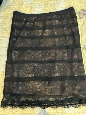 BCBGMaxAzria Black Floral Lace Pencil Skirt